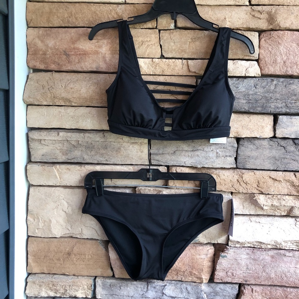 Hurley black back strap bikini NWT